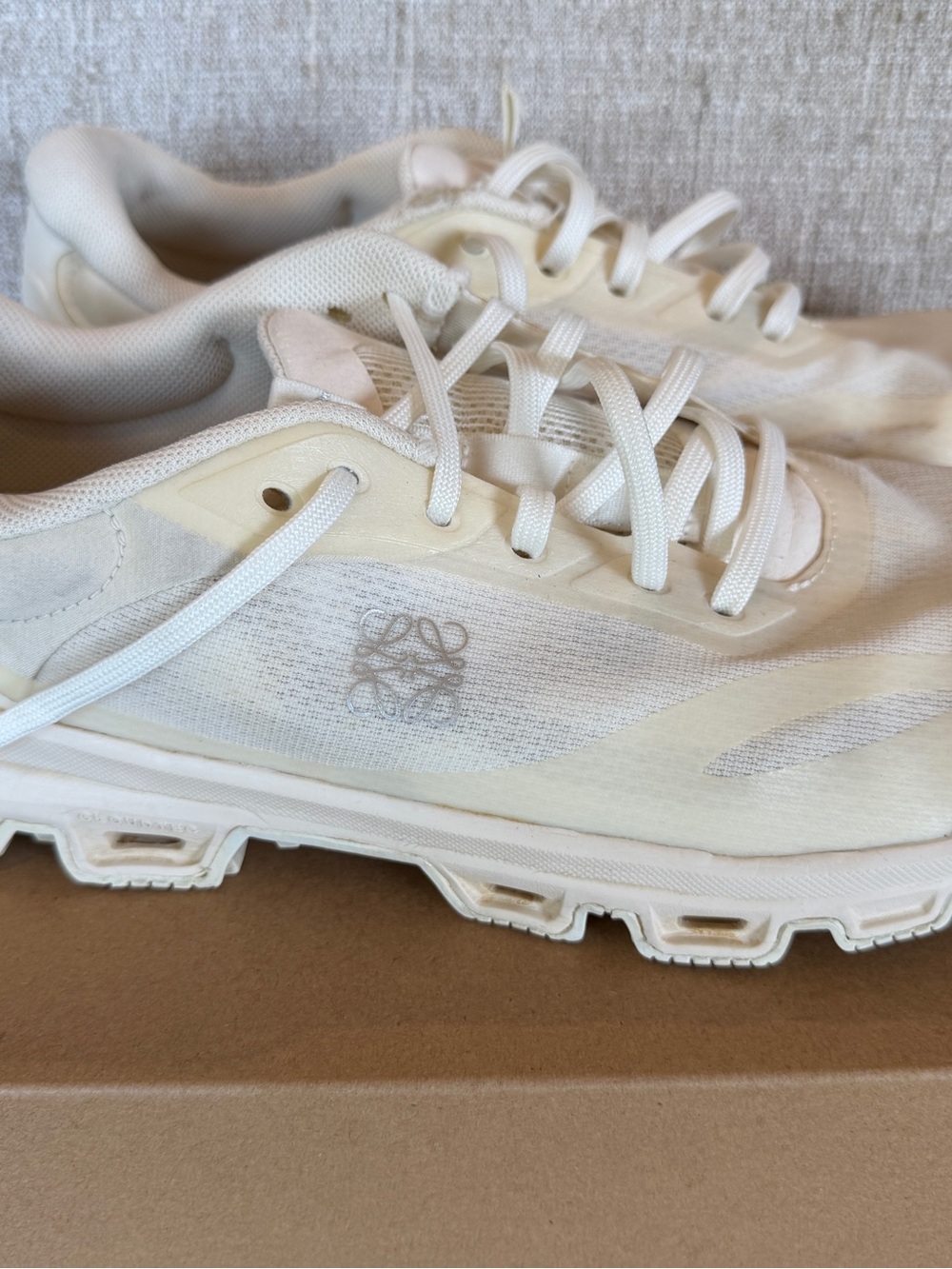 Men’s LOEWE x On Cloud Running Cloudventure 2.0 Cream/White Mesh Sneakers
